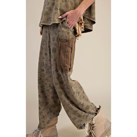 Easesl womens Set PRINTED WASHED WAFFLE PANTS / TOP Floral Olive Mineral wash - Picture 3 of 5